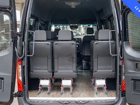 Used 2024 Mercedes-Benz Sprinter 2500 image 24