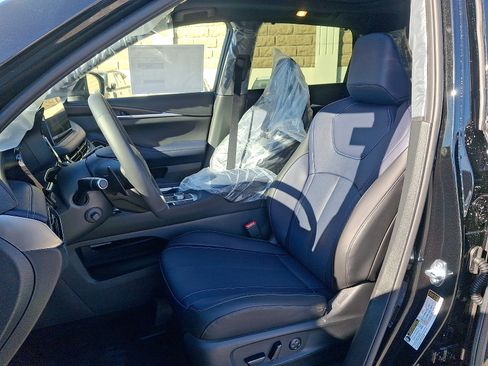 New 2026 INFINITI QX60 Sport w/ Dark Cargo Package image 5