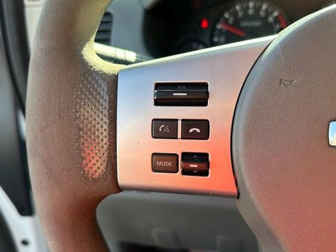 Used 2016 Nissan Frontier S image 5