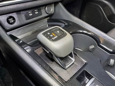 Used 2024 Nissan Rogue SV AWD/4WD image 33
