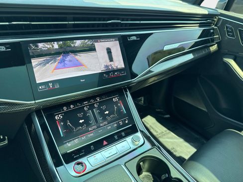Used 2023 Audi SQ7 Prestige w/ Sport Package image 24