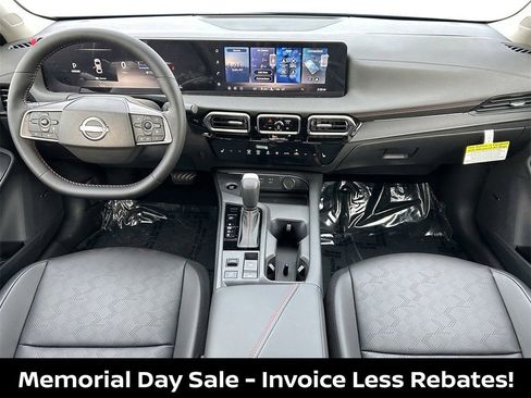 New 2026 Nissan Sentra SR w/ SR Premium Package FWD image 19