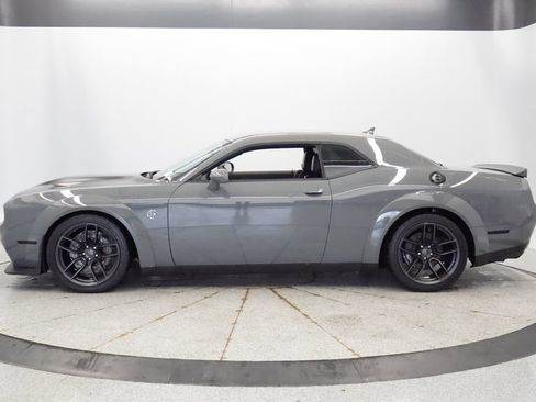 Used 2018 Dodge Challenger SRT Hellcat RWD image 26