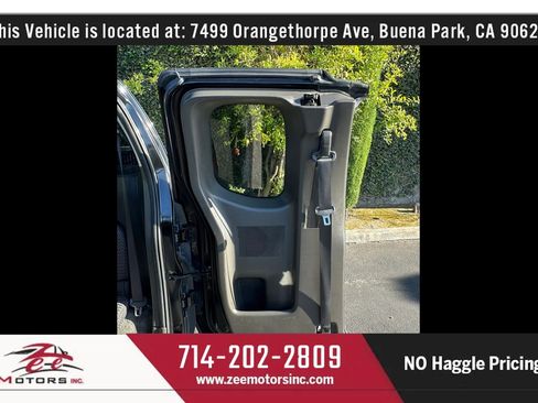 Used 2010 Nissan Frontier SE w/ SE Value Truck Pkg AWD/4WD image 38