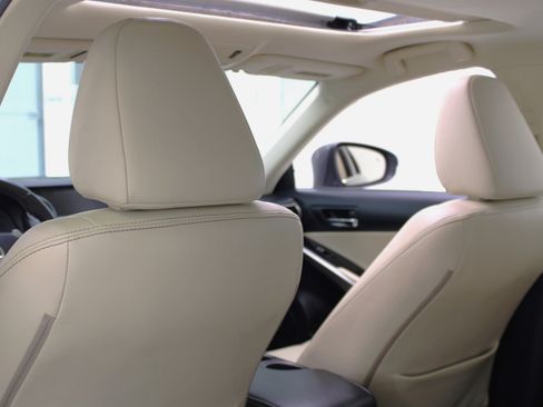 Used 2014 Lexus IS 350 image 37