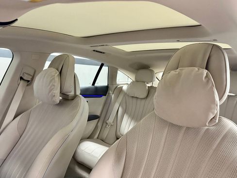 Used 2023 Mercedes-Benz EQS 580 4MATIC Sedan image 25
