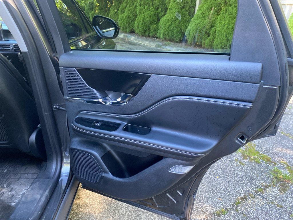 Used 2020 Lincoln Corsair AWD w/ Premium Package image 25