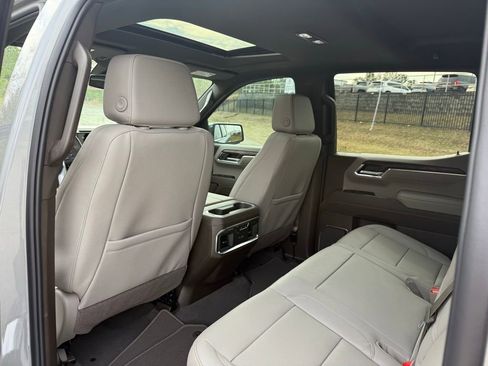 New 2026 GMC Sierra 1500 SLT w/ SLT Premium Plus Package image 23