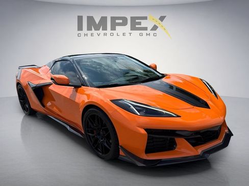 Used 2023 Chevrolet Corvette Z06 RWD image 8