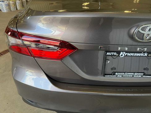 Used 2024 Toyota Camry LE AWD/4WD image 17