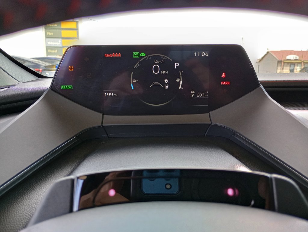 Used 2026 Toyota Prius Plug-In Hybrid FWD image 17
