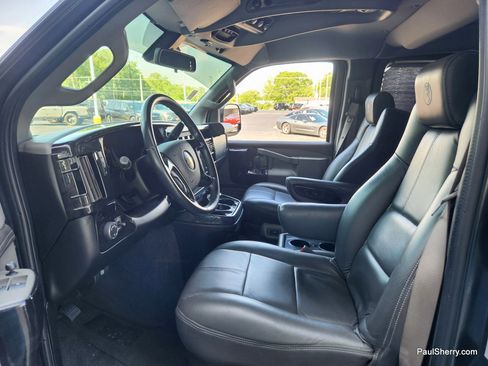 Used 2019 Chevrolet Express 2500 w/ Enhanced Convenience Package RWD image 38