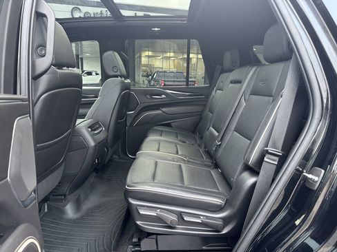 Used 2022 Cadillac Escalade Sport AWD/4WD image 29