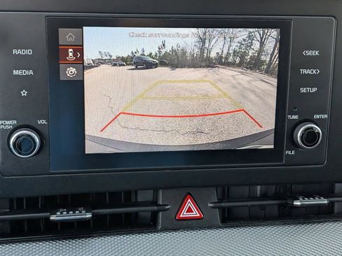 Used 2023 Kia Sportage LX image 23