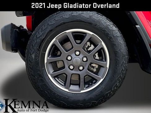 Used 2021 Jeep Gladiator Overland w/ Popular Equipment Package AWD/4WD image 37