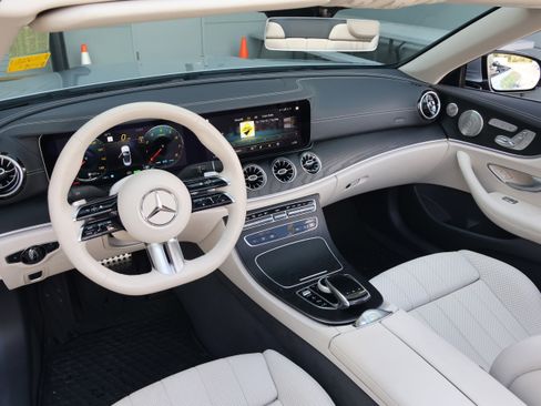 Used 2023 Mercedes-Benz E 450 Cabriolet image 18