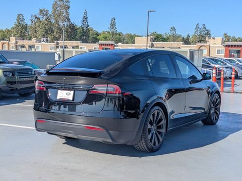 Used 2022 Tesla Model X image 5