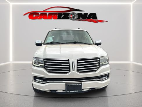 Used 2017 Lincoln Navigator Reserve AWD/4WD image 13