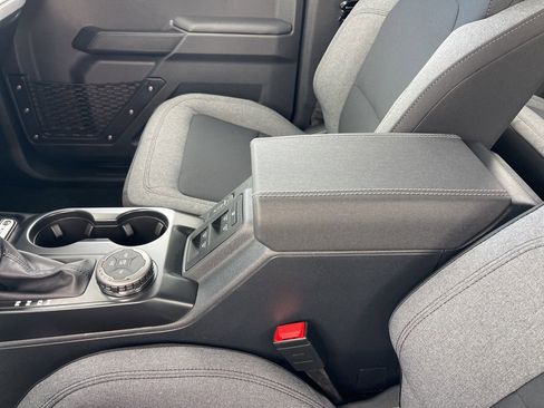 New 2025 Ford Bronco 4-Door AWD/4WD image 12