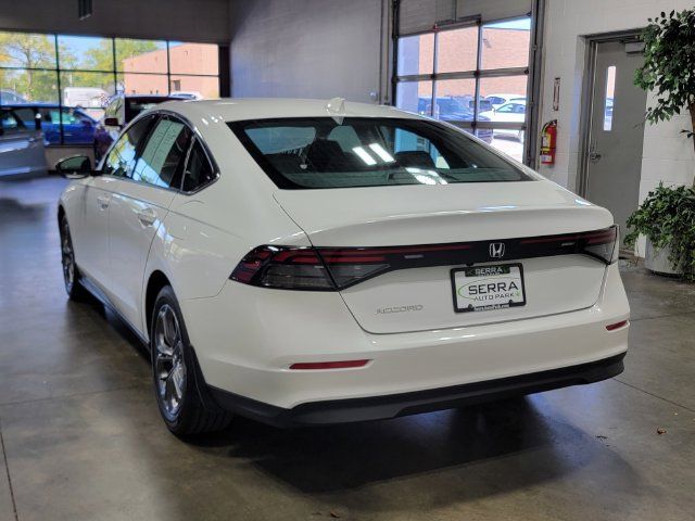Used 2023 Honda Accord EX image 7
