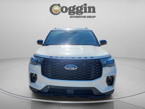 New 2025 Ford Explorer ST-Line w/ Premium Package image 8
