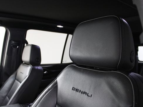 Used 2022 GMC Yukon Denali AWD/4WD image 5