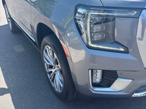 Used 2021 GMC Yukon Denali w/ Denali Ultimate Package AWD/4WD image 8
