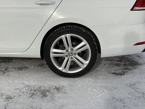 Used 2019 Volkswagen Golf S w/ Driver Assistance Package image 12