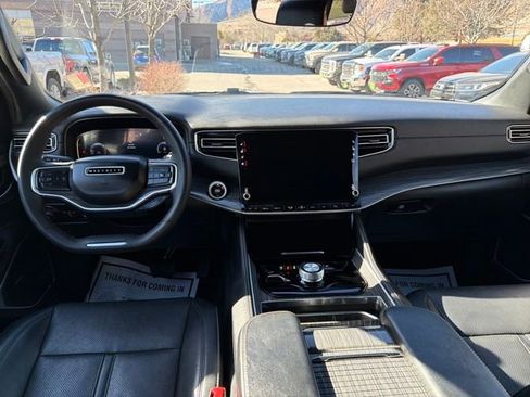 Used 2024 Jeep Wagoneer L Series II w/ Flexible Seating Group image 12