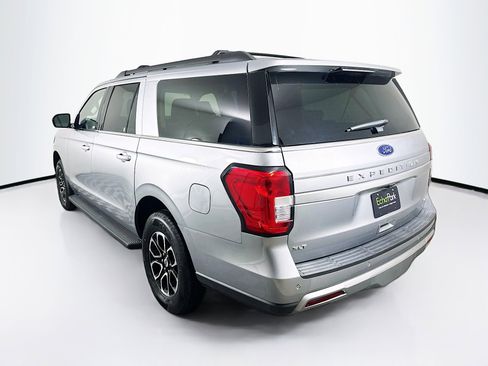 Used 2024 Ford Expedition Max XLT image 5