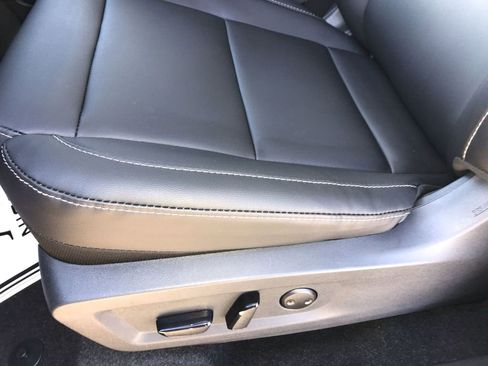 New 2026 Nissan Murano SV AWD/4WD image 12