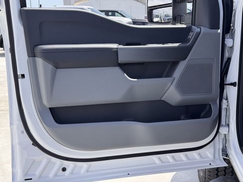 New 2025 Ford F350 XLT w/ FX4 Off-Road Package image 15