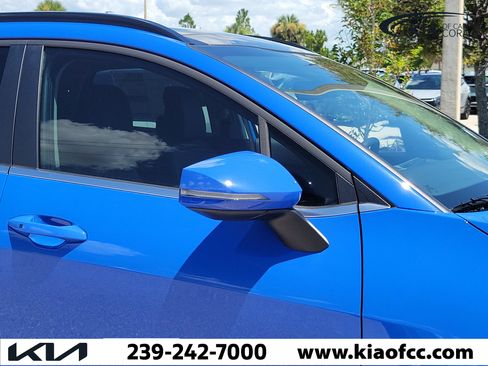 New 2026 Kia Sportage EX w/ EX Panorama Roof Package FWD image 8