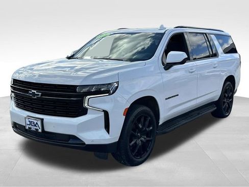 Used 2024 Chevrolet Suburban RST image 24