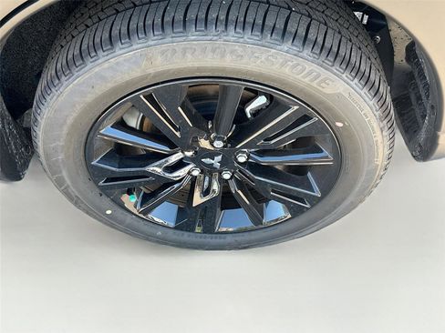 New 2025 Mitsubishi Eclipse Cross LE image 29