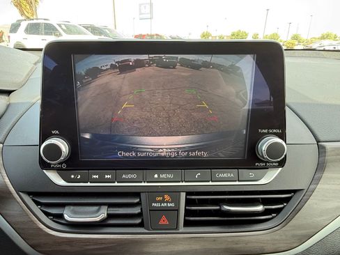 Used 2023 Nissan Altima 2.5 SV image 23