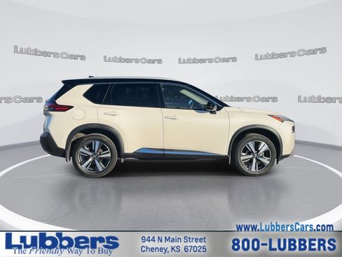 Used 2021 Nissan Rogue SL w/ Premium Package image 9
