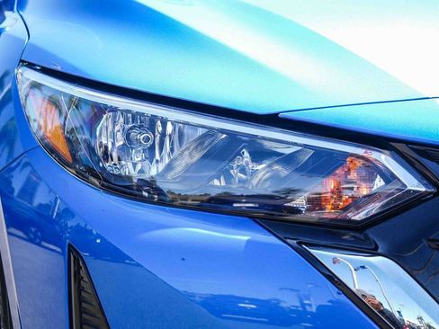 Used 2025 Nissan Sentra SV FWD image 5
