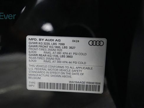 Used 2024 Audi Q8 e-tron Premium Plus w/ Premium Plus Package AWD/4WD image 28