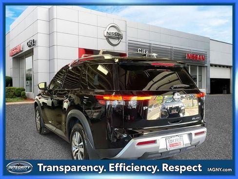 Certified 2024 Nissan Pathfinder SL AWD/4WD image 8
