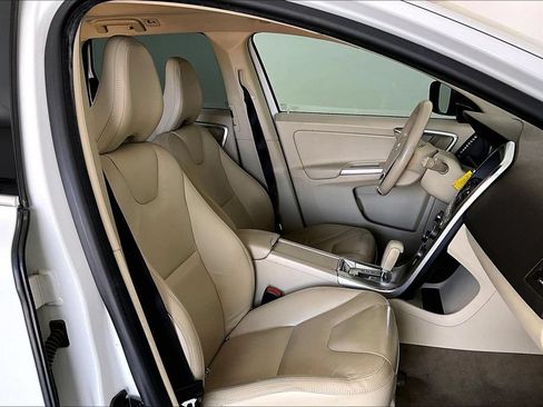 Used 2012 Volvo XC60 3.2 FWD image 8