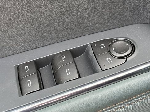 New 2026 GMC Acadia AT4 w/ Luxury Package AWD/4WD image 12