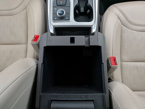 Certified 2023 Ford Explorer Platinum w/ Technology Package AWD/4WD image 32