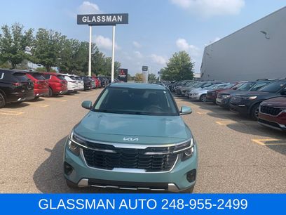 Certified 2025 Kia Seltos EX w/ EX Sunroof Package