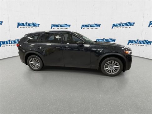 Certified 2025 MAZDA CX-90 3.3 Turbo w/ Preferred Package image 13