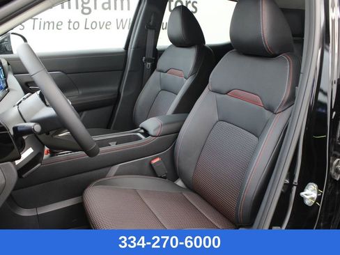 New 2026 Nissan Kicks SR image 12