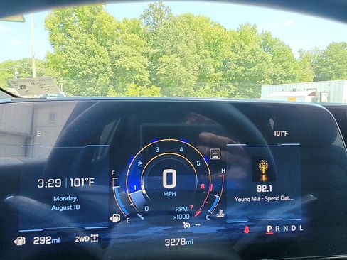 Used 2026 Chevrolet Equinox LT w/ Safety and Technology Package AWD/4WD image 16