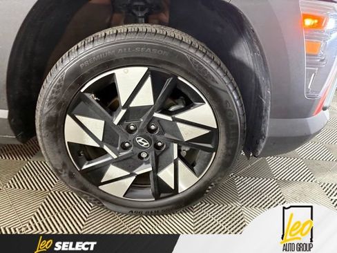Used 2025 Hyundai Kona SEL AWD/4WD image 23