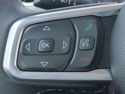 Used 2025 Jeep Wrangler Unlimited Sahara w/ Safety Group image 24