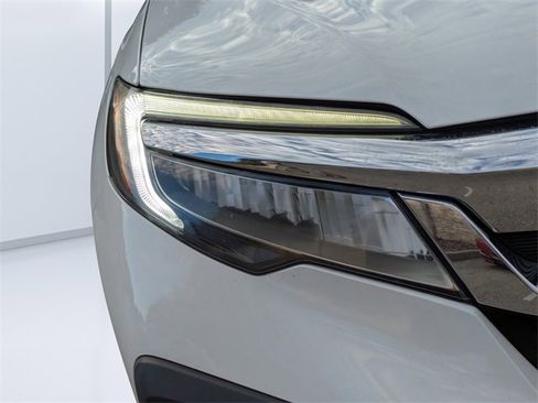 Certified 2021 Honda Pilot Touring image 9